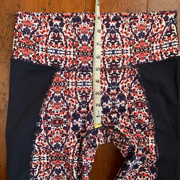 Athleta // practically nwot paisley Capri small - Picture 5 of 13